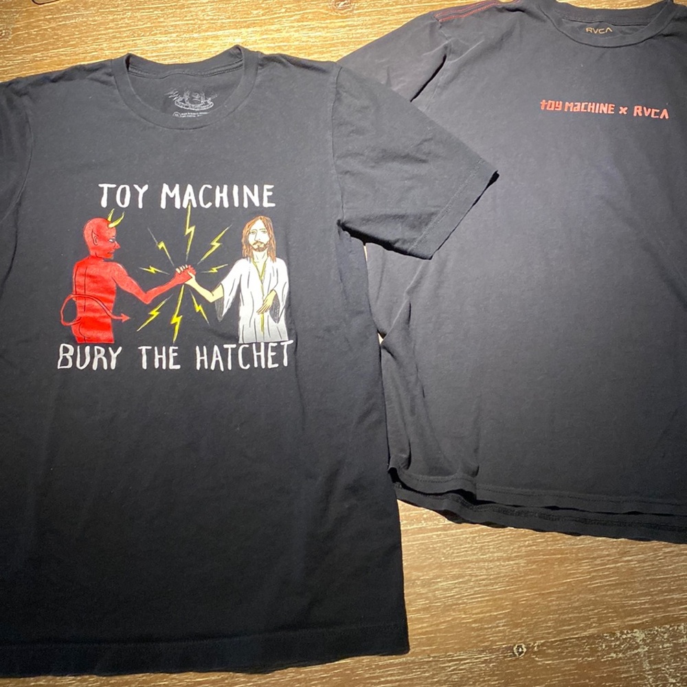 Two Toy Machine black T-shirts size M